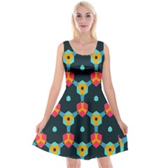Connected Shapes Pattern               Reversible Velvet Sleeveless Dress