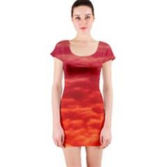 Red Cloud Short Sleeve Bodycon Dress by Celenk