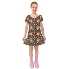Tea Cup Leaf Leaves Kids  Short Sleeve Velvet Dress by Alisyart